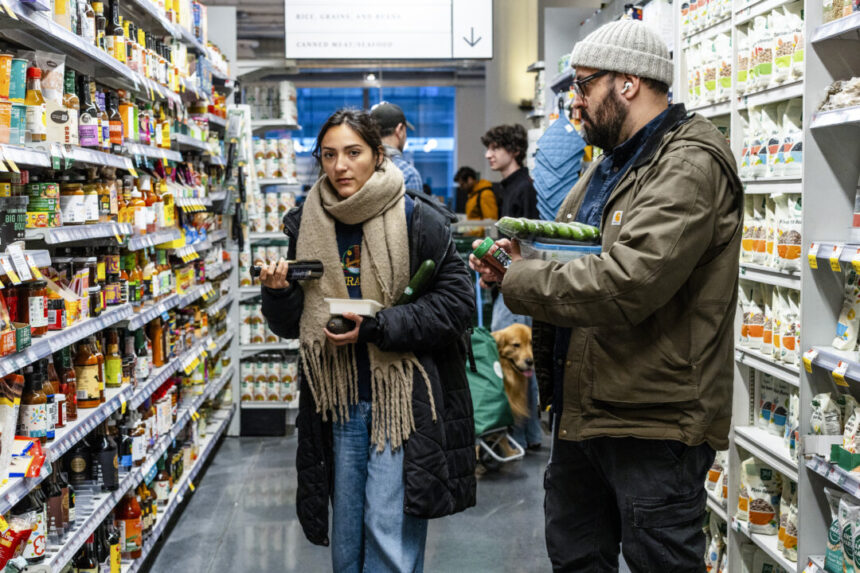 why-amazon-won’t-give-up-on-grocery