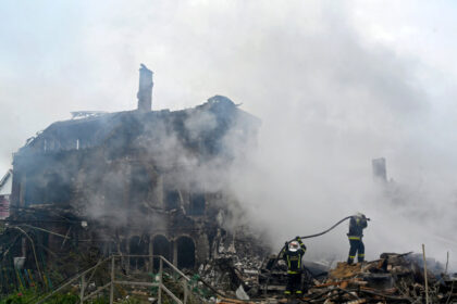 at-least-10-dead-in-russian-attack-on-ukrainian-capital-kyiv