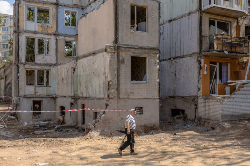 russian-attack-on-kyiv-kills-15:-ukrainian-authorities