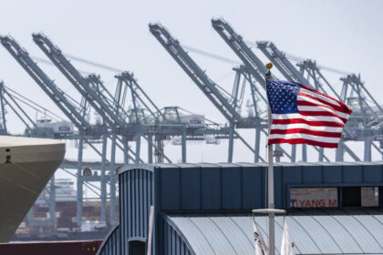 us-economy-grew-3.3-percent-in-q2,-beating-prior-estimate