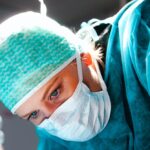 when-surgical-tools-don’t-fit:-how-gender-bias-in-design-puts-female-surgeons-at-risk