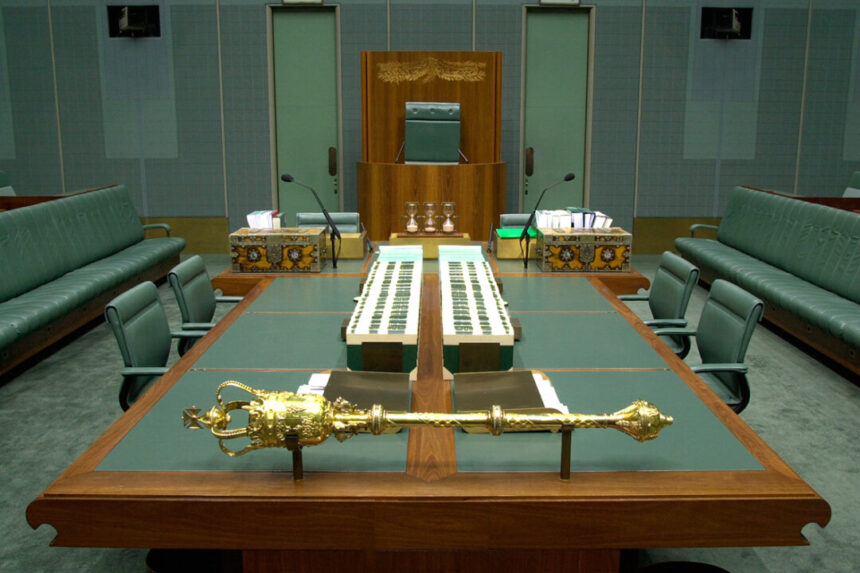 from-weapon-to-classroom-symbol:-the-medieval-mace-now-teaching-students-about-democracy