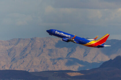 southwest-airlines-begins-flying-first-plane-with-secondary-cockpit-barrier