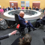 new-zealand-should-copy-australia-and-take-an-axe-to-government-agency-numbers,-think-tank-says