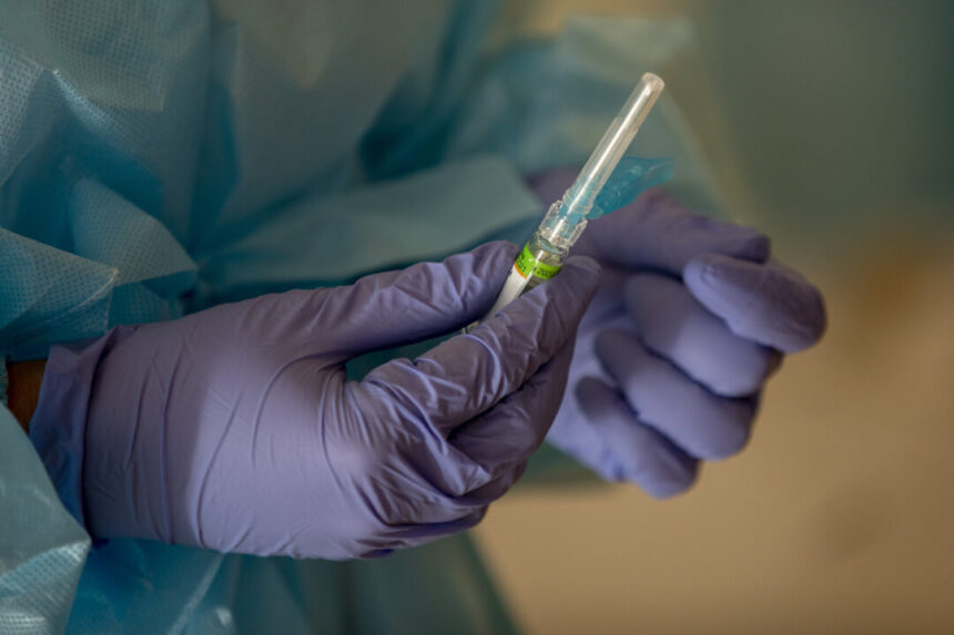 high-dose-influenza-vaccine-may-reduce-hospitalization-among-older-people:-studies