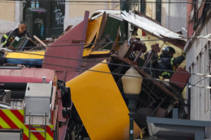 at-least-15-dead,-18-injured-after-historic-tram-derails-and-crashes-in-lisbon