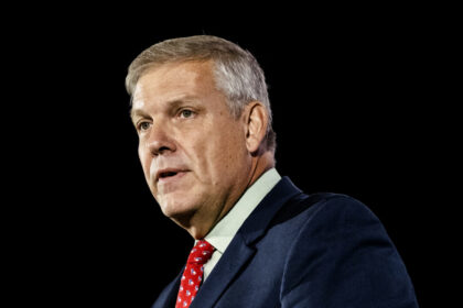 fbi-must-combat-ccp-linked-threats-targeting-faith-group-on-us-soil,-lawmaker-says