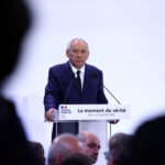 french-prime-minister-loses-confidence-vote,-triggering-collapse-of-government