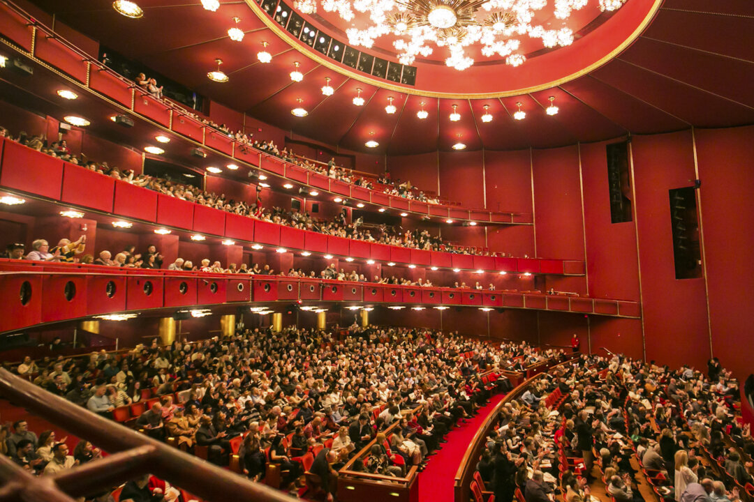 expert-warns-ccp-harassment-of-shen-yun,-falun-gong-violates-american-sovereignty