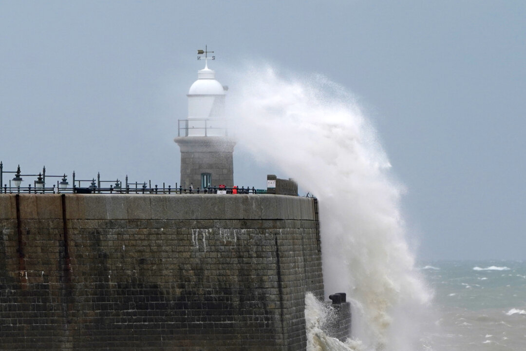 strong-winds-to-batter-most-of-england-and-wales-as-weather-warning-expanded