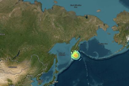magnitude-7.4-earthquake-strikes-near-east-coast-of-russia’s-kamchatka-region,-no-tsunami-risk