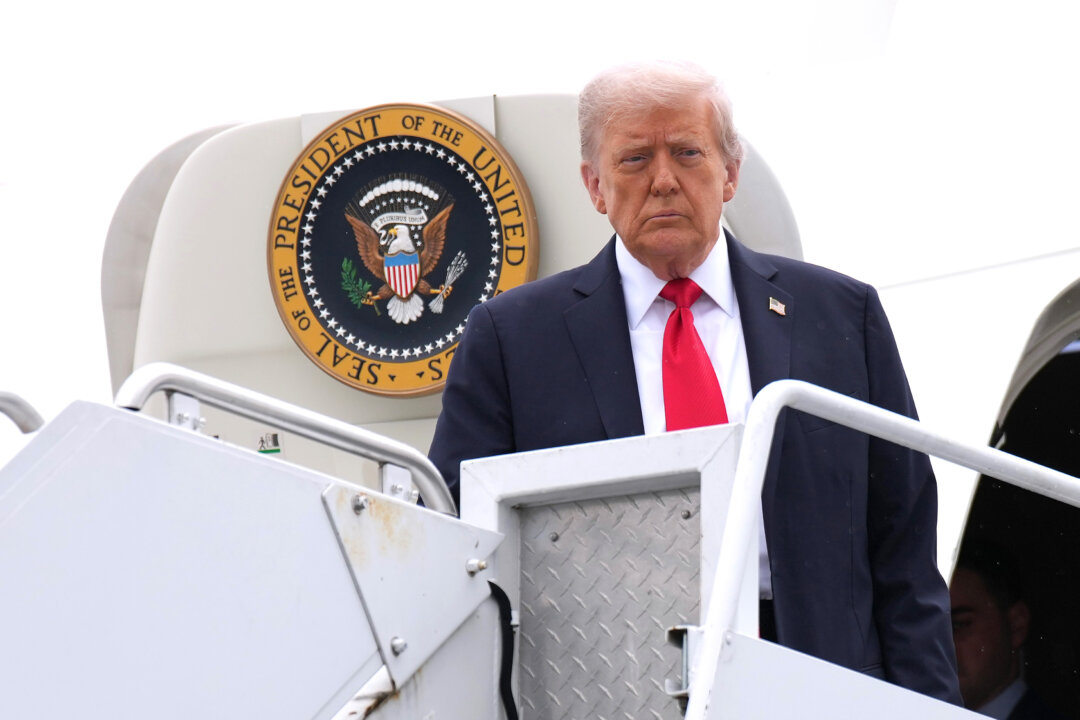 live-now:-trump-arrives-in-britain-for-state-visit