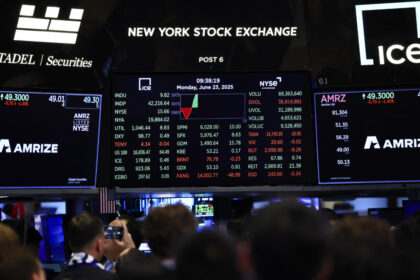 doj-charges-2-chinese-men-in-$950-million-pump-and-dump-scheme