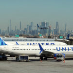 united-airlines-to-hire-2,500-at-newark-in-‘turnaround’-from-operational-challenges