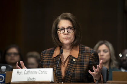 senators-introduce-legislation-to-strengthen-pentagon’s-annual-report-on-china’s-military-developments