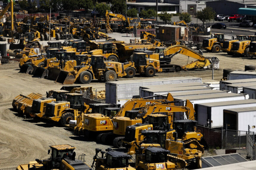 us-manufacturing-continues-to-expand-as-business-confidence-rises,-price-pressures-ease