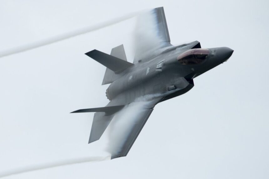 ottawa-still-reviewing-f-35-program-after-its-summer-deadline-passes