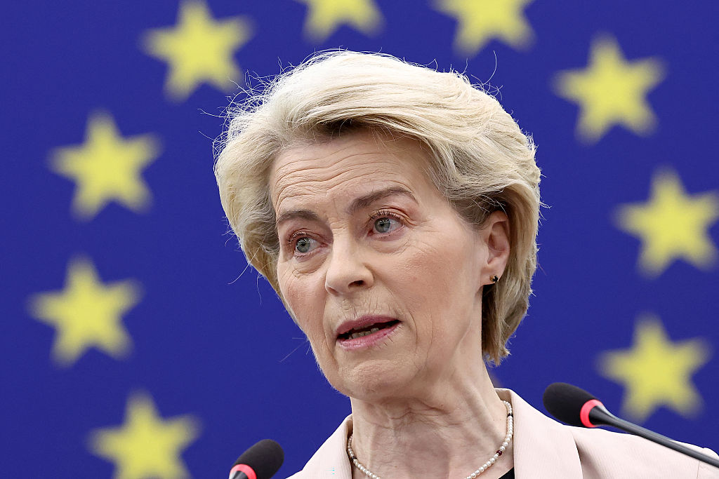 von-der-leyen-praises-australia’s-under-16s-social-media-ban
