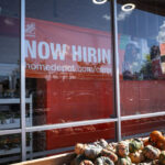 us-job-openings-flat-in-august-as-labor-market-holds-steady