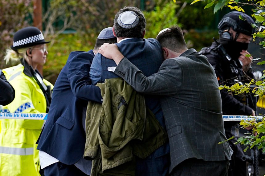 uk-synagogue-murders:-what-we-know-about-the-attack,-police-response