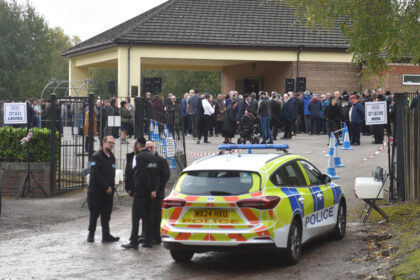 uk-synagogue-attacker-pledged-allegiance-to-isis-during-emergency-call:-police