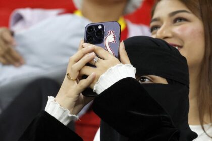 the-smartphone-in-saudi-arabia:-between-women’s-empowerment-and-surveillance