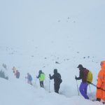 hundreds-of-trekkers-escape-from-blizzard-struck-everest-in-tibet