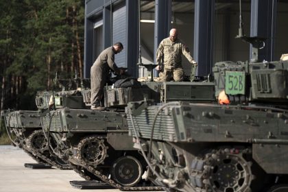 john-robson:-principle,-not-polling,-should-guide-canada’s-military-policy