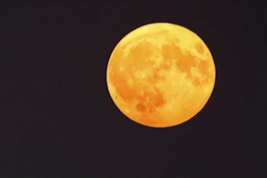 supermoon-lights-up-skies-across-south-america