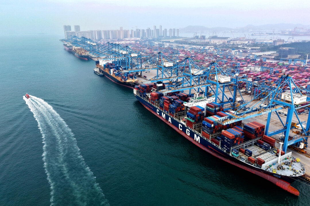 china-retaliates-against-us-port-fees-with-additional-charges-on-american-ships