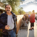 struggling-central-valley-residents-line-up-for-groceries-amid-california’s-cost-of-living-crisis
