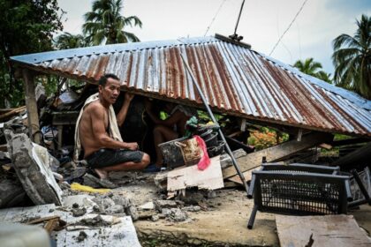 day-in-photos:-earthquake-in-philippines,-protests-in-poland,-and-ploughing-championship
