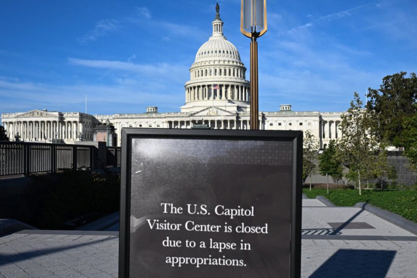 senators-respond-to-white-house-threats-on-back-pay-for-furloughed-workers-as-shutdown-nears-day-8
