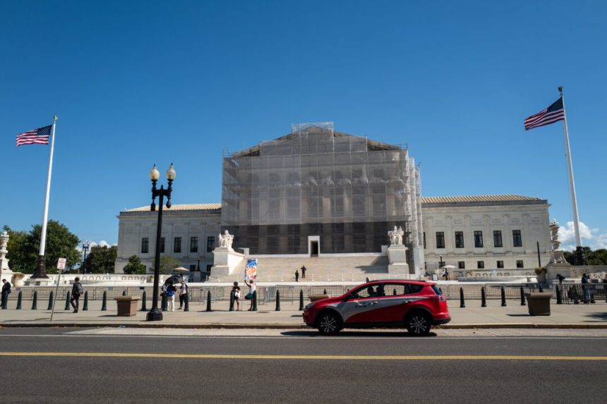supreme-court-won’t-halt-lower-court-ruling-over-google-app-store
