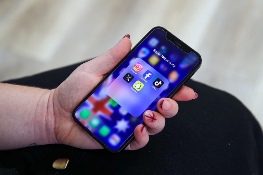 labor-to-run-national-advertising-campaign-for-social-media-ban