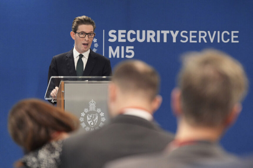 mi5-warns-uk-politicians-of-targeting-by-spies-from-china,-russia,-iran