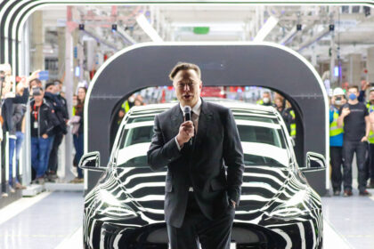 musk’s-legal-battle-over-$56-billion-tesla-compensation-enters-final-showdown