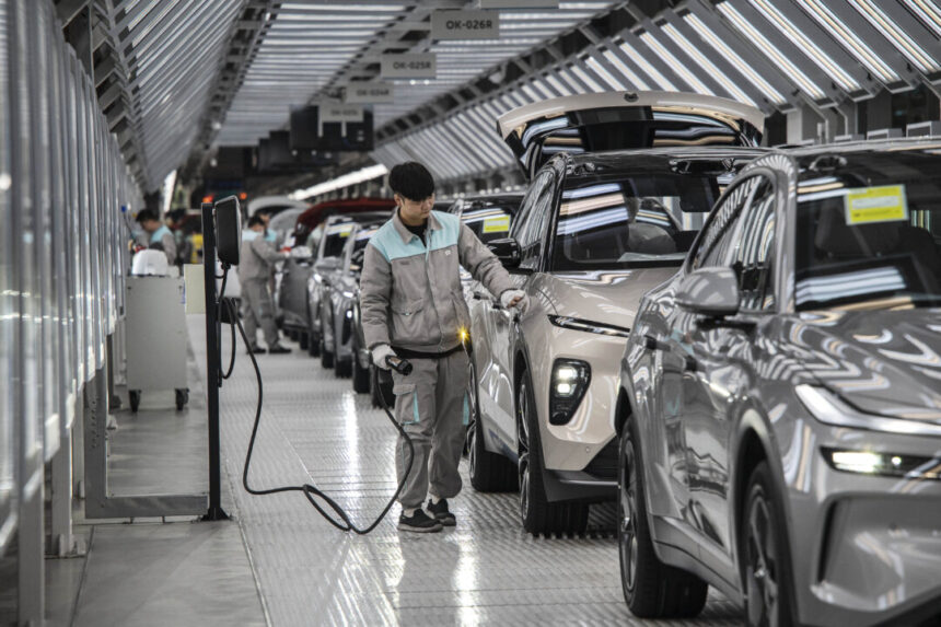 rights-groups-urge-ottawa-to-maintain-chinese-ev-tariffs-amid-canola-dispute