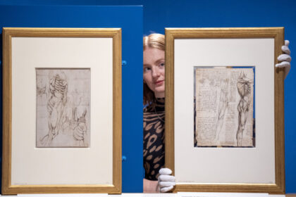da-vinci-and-michelangelo-drawings-go-on-display-in-scotland-for-first-time