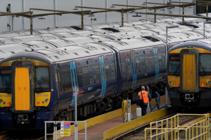 rmt-warns-of-pay-dispute-at-network-rail