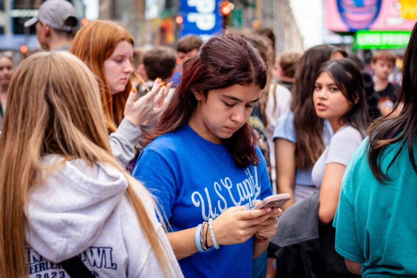 social-media-ban-to-help-target-teen-bullying-rates