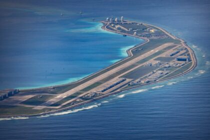 wong-condemns-‘unsafe-and-unprofessional’-chinese-jet-flare-action