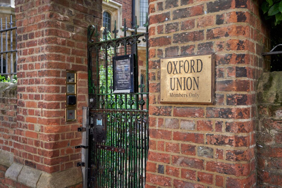 oxford-union-president-elect-who-celebrated-charlie-kirk-shooting-ousted