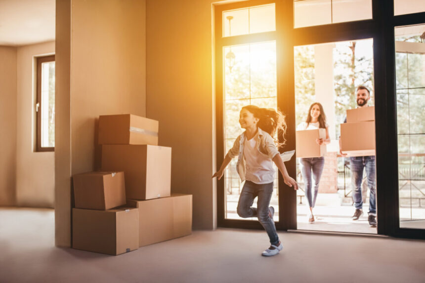 only-11-percent-of-americans-relocated-in-2024,-a-record-low,-study-finds