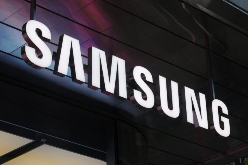 optus-to-block-older-samsung-phones-that-could-miss-emergency-calls