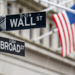 us-corporate-earnings-signal-economy-is-holding-steady