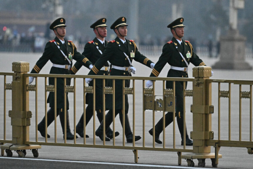 public-discontent-in-china-grows-as-ccp-wraps-up-fourth-plenum