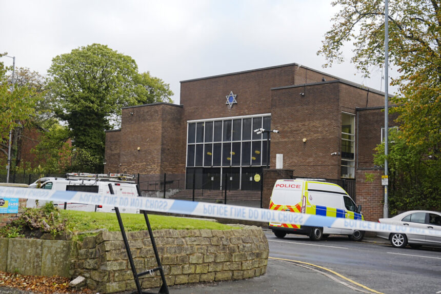 witnesses-to-synagogue-attack-urged-to-come-forward