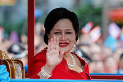 thailand’s-queen-mother-sirikit,-influential-style-icon,-dies-at-93
