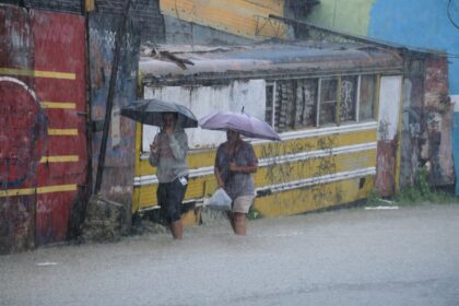 storm-melissa-strengthens-into-hurricane,-threatening-to-bring-catastrophic-flooding